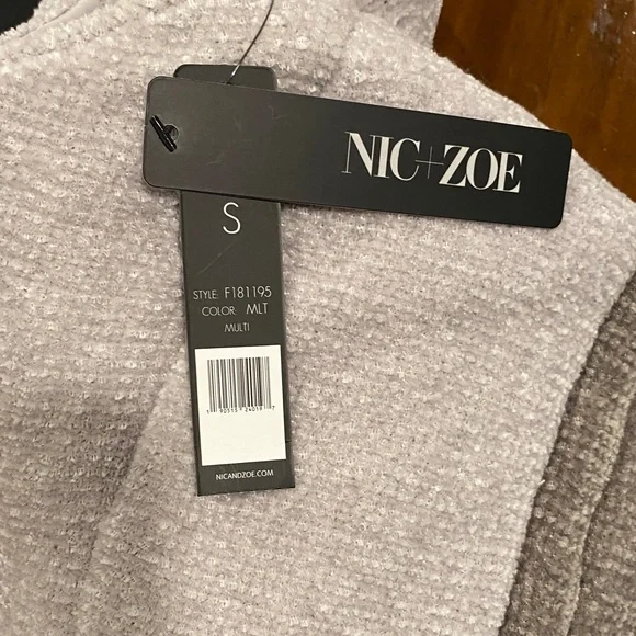 🆕 NIC+ZOE Reversible Gray Puffer Vest - Picture 3 of 7